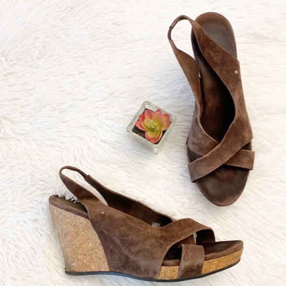 UGG Brown platform suede cork wedge heel sandals women size 9 - Picture 1 of 7